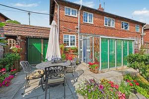 Laburnum Street Hollingwood